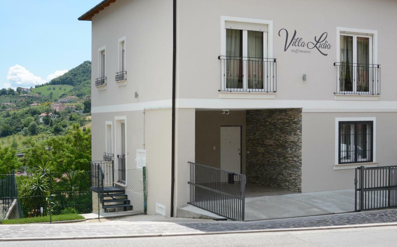 Villa Lidia Терамо Екстериор снимка